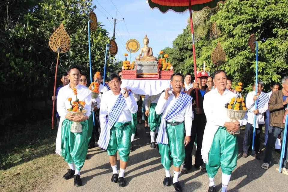 ビエンチャン県の三色銅仏が地方の国家遺産に認定