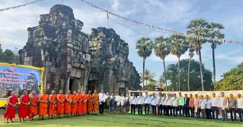 チャンパーサックのサムパン仏塔が地元の文化遺産に認定